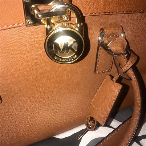 michael kors hamilton key with brown leather key cover|MICHAEL KORS HAMILTON Brown Saffiano Leather Key Lock .